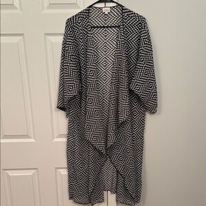 LuLaRoe open-front cardigan or kimono style